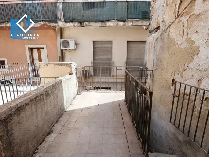 Immagine 7 di Casa indipendente in vendita  in Via Umberto Primo n°43 a Palagonia