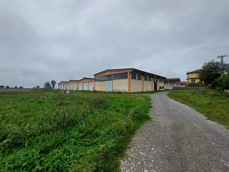 Immagine 7 di Rustico / casale in vendita  in Via Morengo - 24040 Pagazzano (BG) a Pagazzano