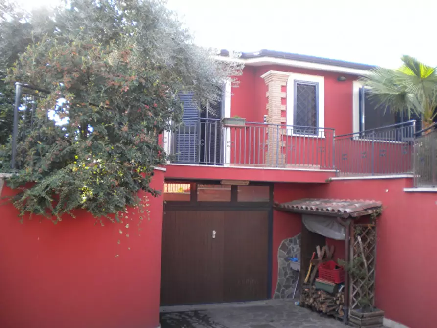 Immagine 10 di Villa in vendita  in VIALE ASCANIO 34 - 00071 Pomezia (RM) a Pomezia