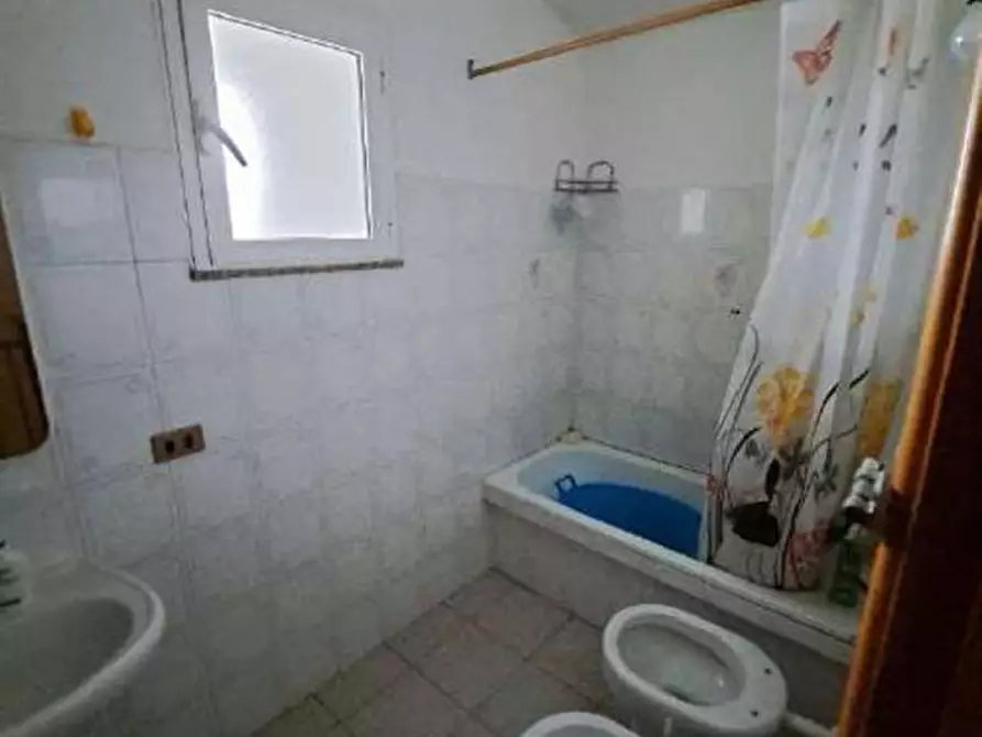 Immagine 5 di Appartamento in vendita  in Via del Casale di Santa Maria, 61 - 00132 Roma (RM) a Roma