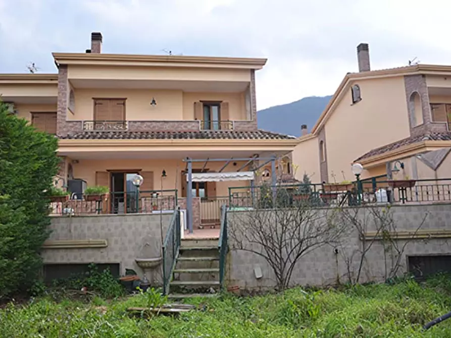 Immagine 6 di Villa in vendita  in Via Ferrovia, 13, 81027 San Felice a Cancello CE, Italia a San Felice A Cancello