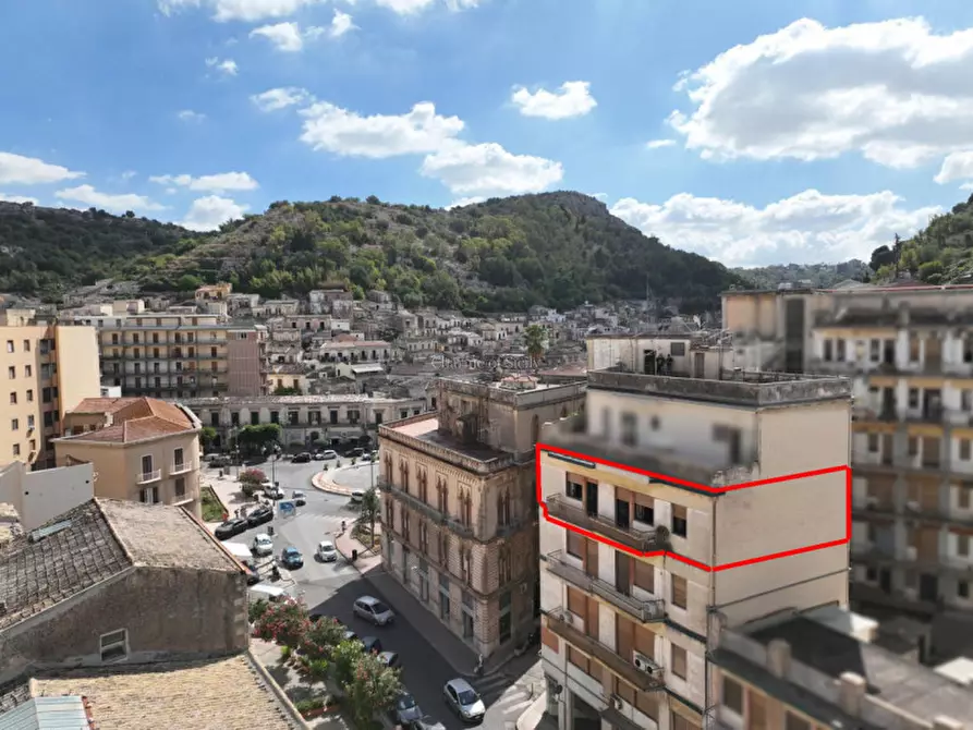 Immagine 1 di Appartamento in vendita  in Via Vittorio Veneto a Modica