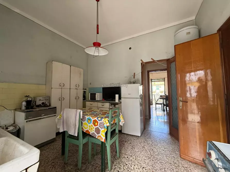 Immagine 19 di Appartamento in vendita  in Via Vittorio Veneto a Modica