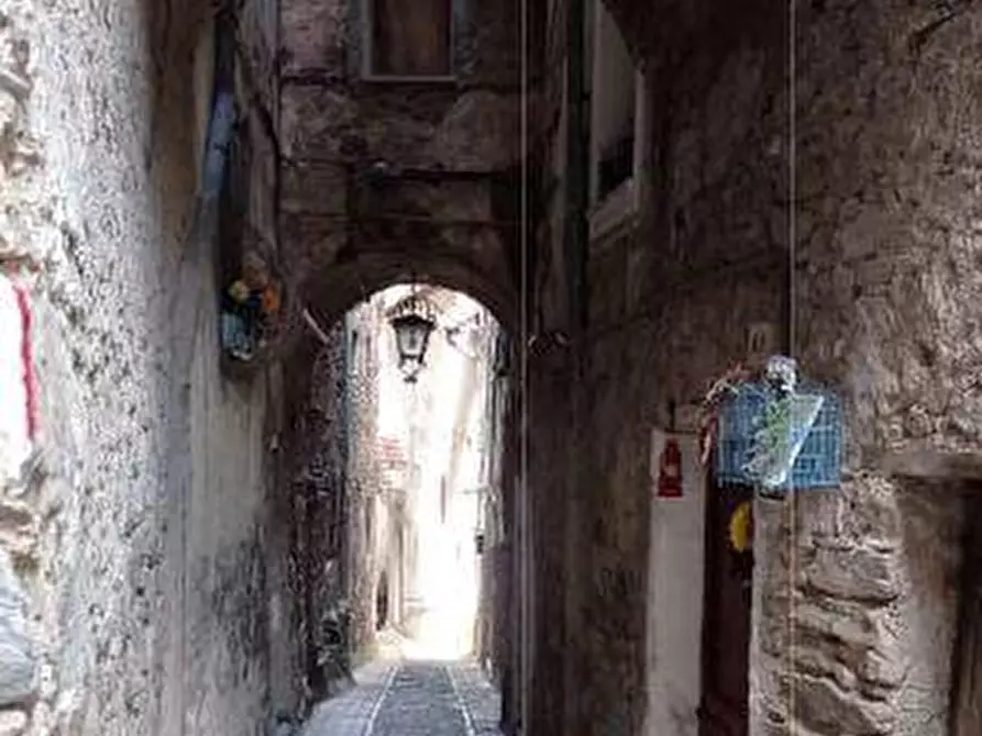 Immagine 4 di Appartamento in vendita  in Via Vittorio Emanuele 66 - 18030 Castel Vittorio (IM) a Castel Vittorio