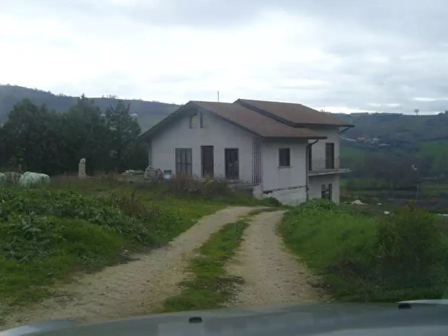 Immagine 1 di Appartamento in vendita  in Contrada Pietra Scritta snc - 85051 Bella (PZ) a Bella
