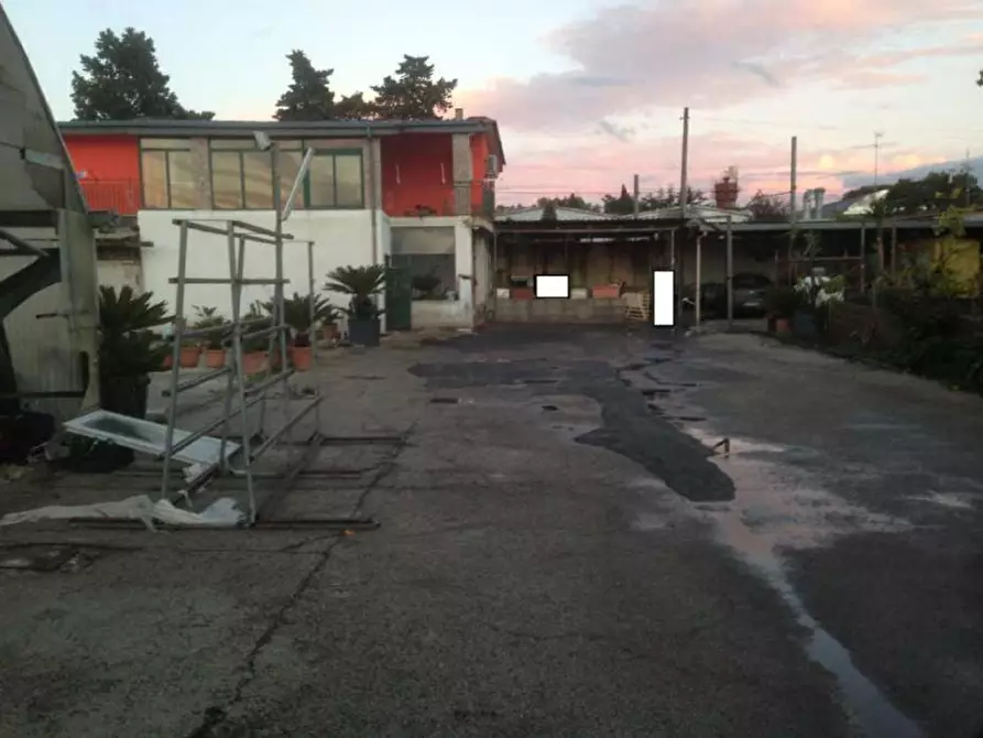 Immagine 3 di Palazzo in vendita  in 80014 Ponte Riccio NA, Italia - 80014 Giugliano in Campania (NA) a Giugliano In Campania