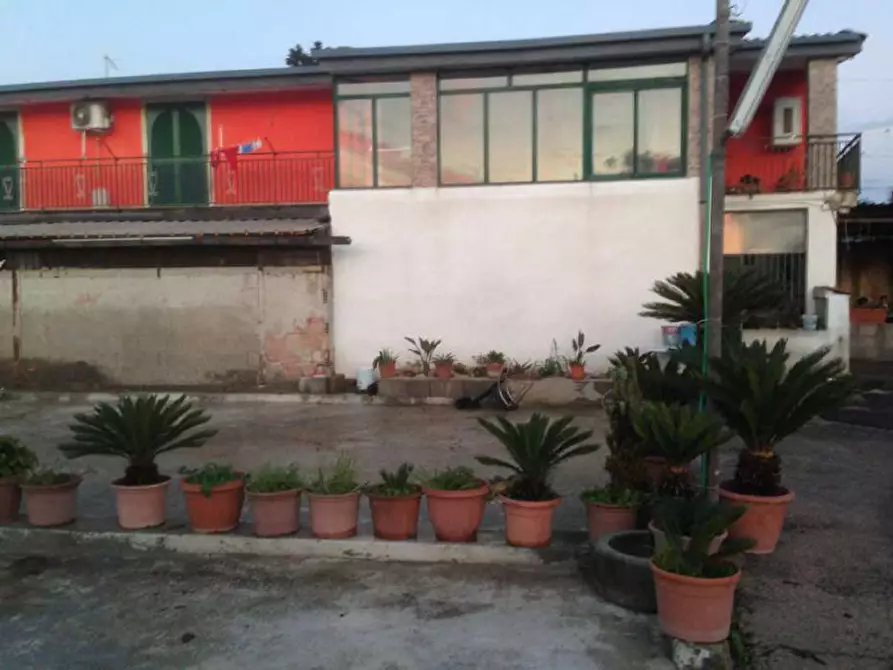 Immagine 10 di Palazzo in vendita  in 80014 Ponte Riccio NA, Italia - 80014 Giugliano in Campania (NA) a Giugliano In Campania