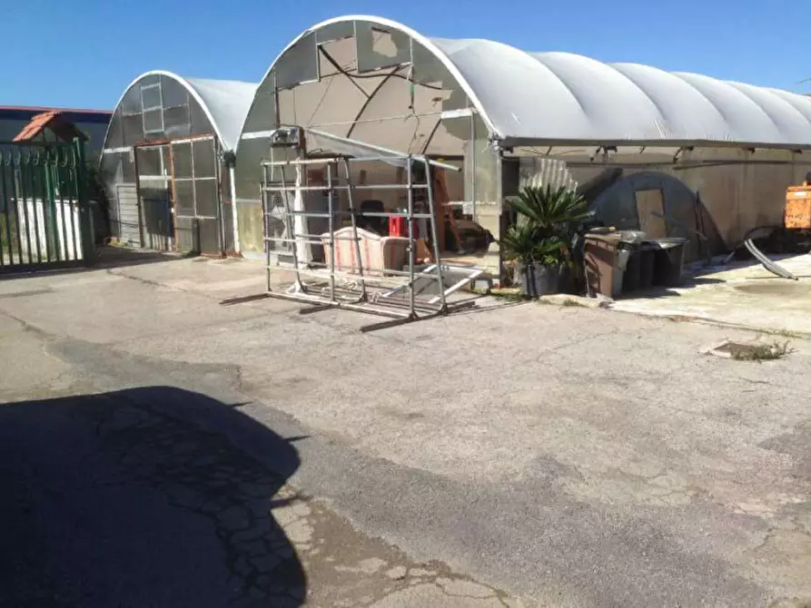 Immagine 16 di Palazzo in vendita  in 80014 Ponte Riccio NA, Italia - 80014 Giugliano in Campania (NA) a Giugliano In Campania