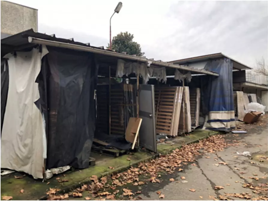 Immagine 2 di Palazzo in vendita  in VIA RISORGIMENTO 18 - 20030 Senago (MI) a Senago