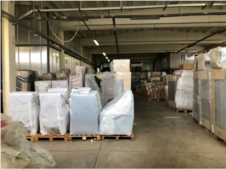 Immagine 3 di Palazzo in vendita  in VIA RISORGIMENTO 18 - 20030 Senago (MI) a Senago