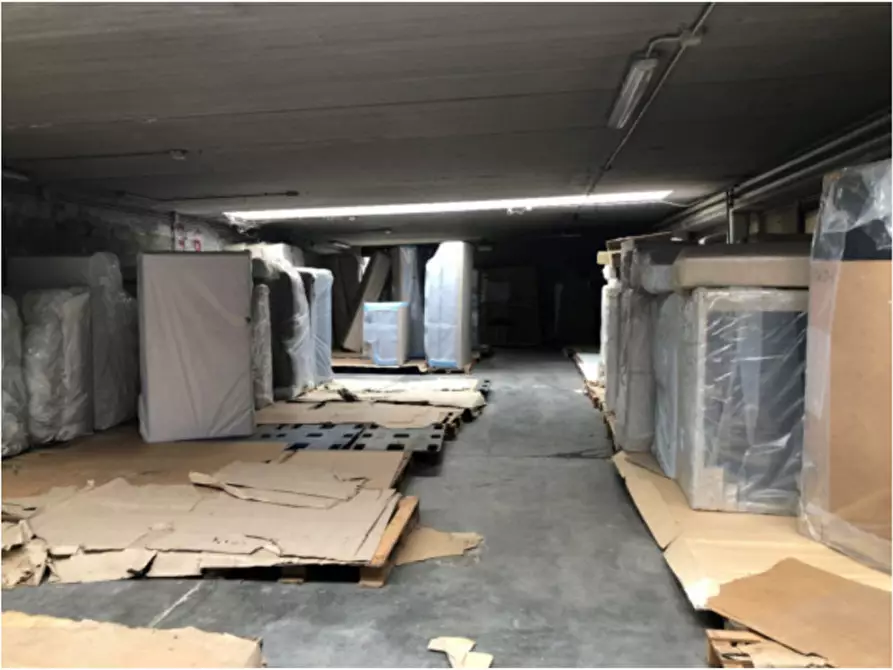 Immagine 4 di Palazzo in vendita  in VIA RISORGIMENTO 18 - 20030 Senago (MI) a Senago