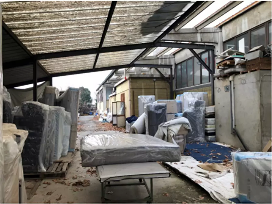 Immagine 5 di Palazzo in vendita  in VIA RISORGIMENTO 18 - 20030 Senago (MI) a Senago