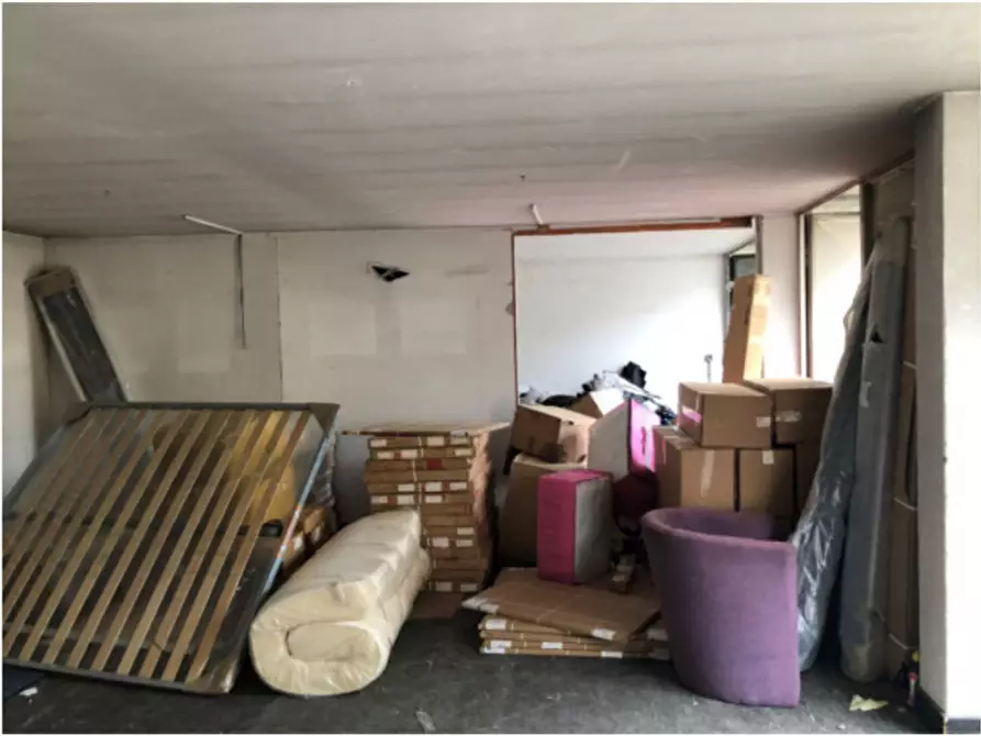 Immagine 9 di Palazzo in vendita  in VIA RISORGIMENTO 18 - 20030 Senago (MI) a Senago