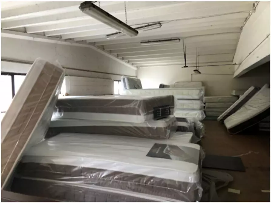 Immagine 12 di Palazzo in vendita  in VIA RISORGIMENTO 18 - 20030 Senago (MI) a Senago