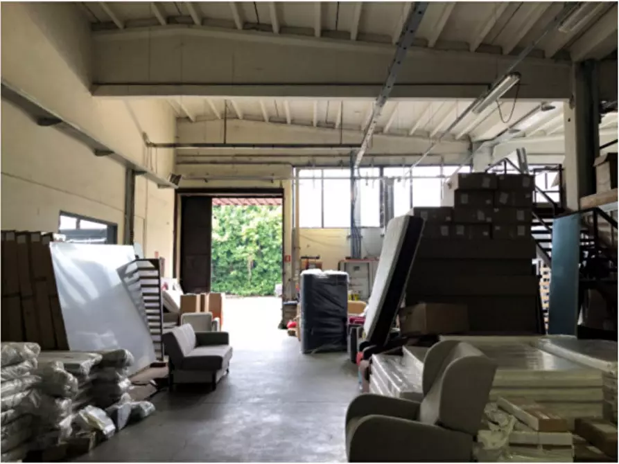 Immagine 13 di Palazzo in vendita  in VIA RISORGIMENTO 18 - 20030 Senago (MI) a Senago