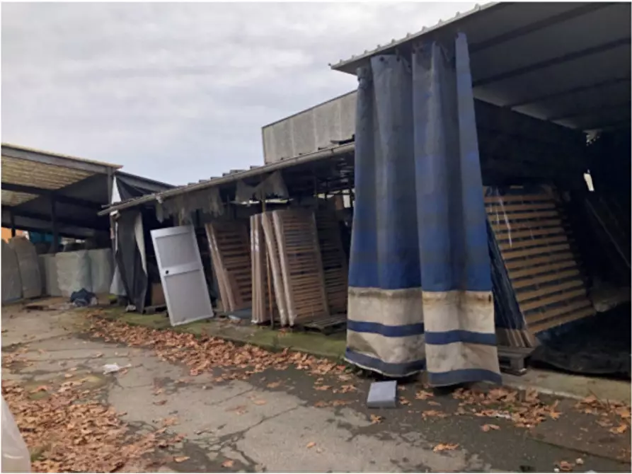 Immagine 18 di Palazzo in vendita  in VIA RISORGIMENTO 18 - 20030 Senago (MI) a Senago