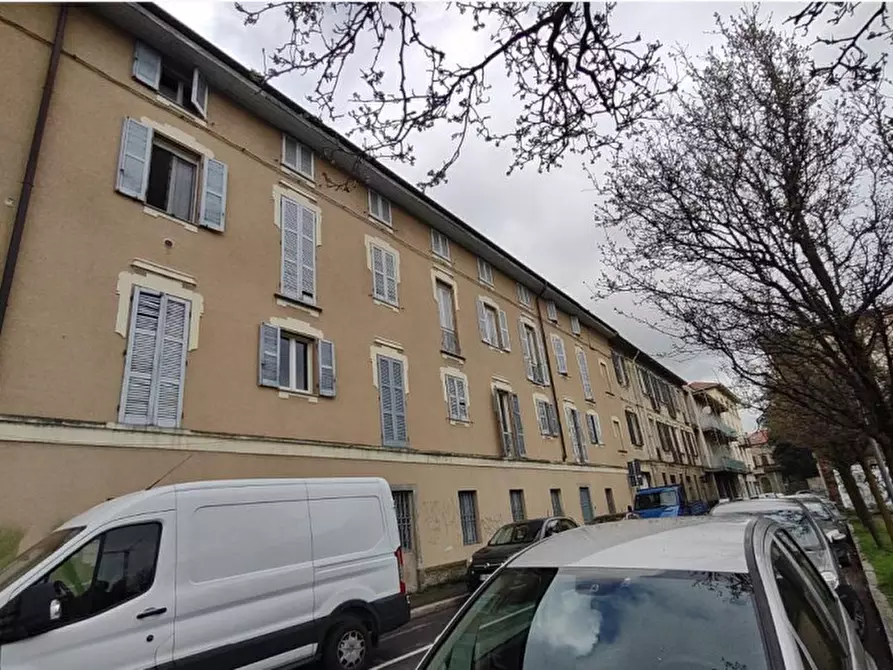 Immagine 1 di Appartamento in vendita  in Via Fratelli Bandiera 4 - Busto Arsizio (VA) a Busto Arsizio