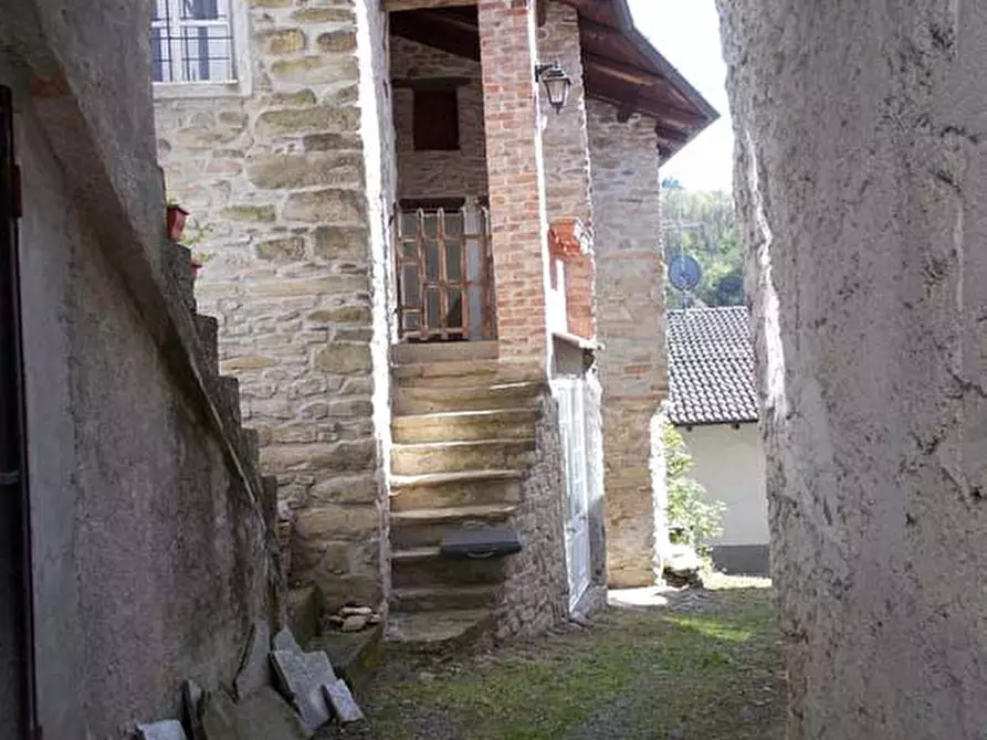 Immagine 14 di Appartamento in vendita  in Via Poggio, 5  - 15010 Grognardo (AL) a Grognardo