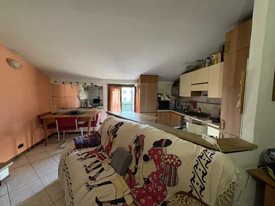 Immagine 2 di Appartamento in vendita  in Via Statale dei Giovi 17 - 22070 Casnate con Bernate (CO) a Grandate