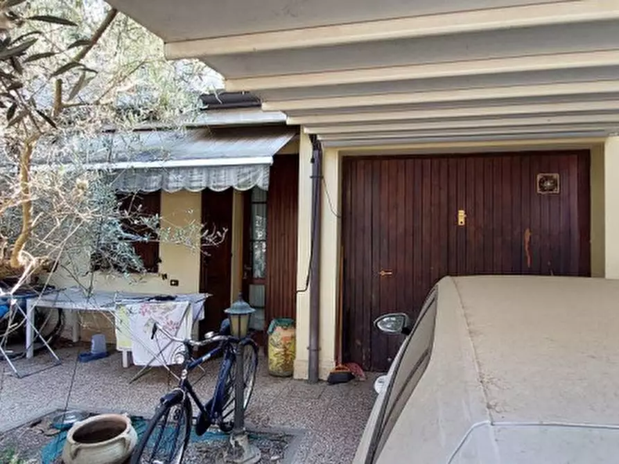 Immagine 15 di Villa in vendita  in Via Mascagni, 26, 41039 San Possidonio MO, Italia a San Possidonio