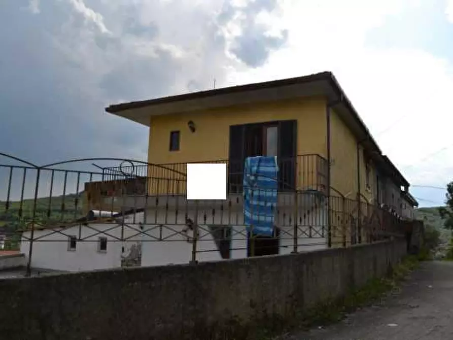 Immagine 1 di Appartamento in vendita  in via Cerreto - San Salvatore Telesino (BN) a San Salvatore Telesino