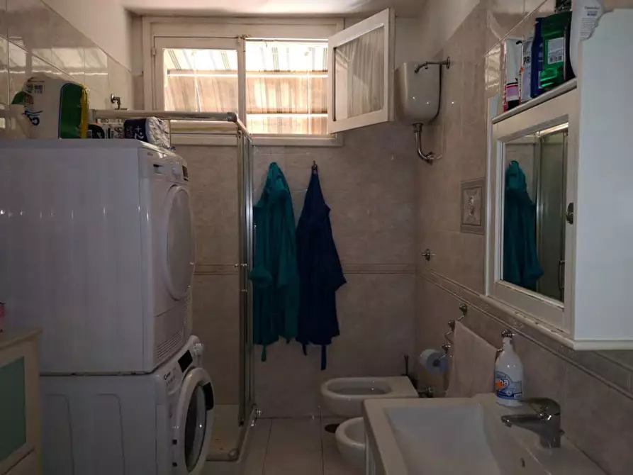 Immagine 4 di Appartamento in vendita  in Via Massimo D'Azeglio, 27 - 81030 Frignano (CE) a Lusciano