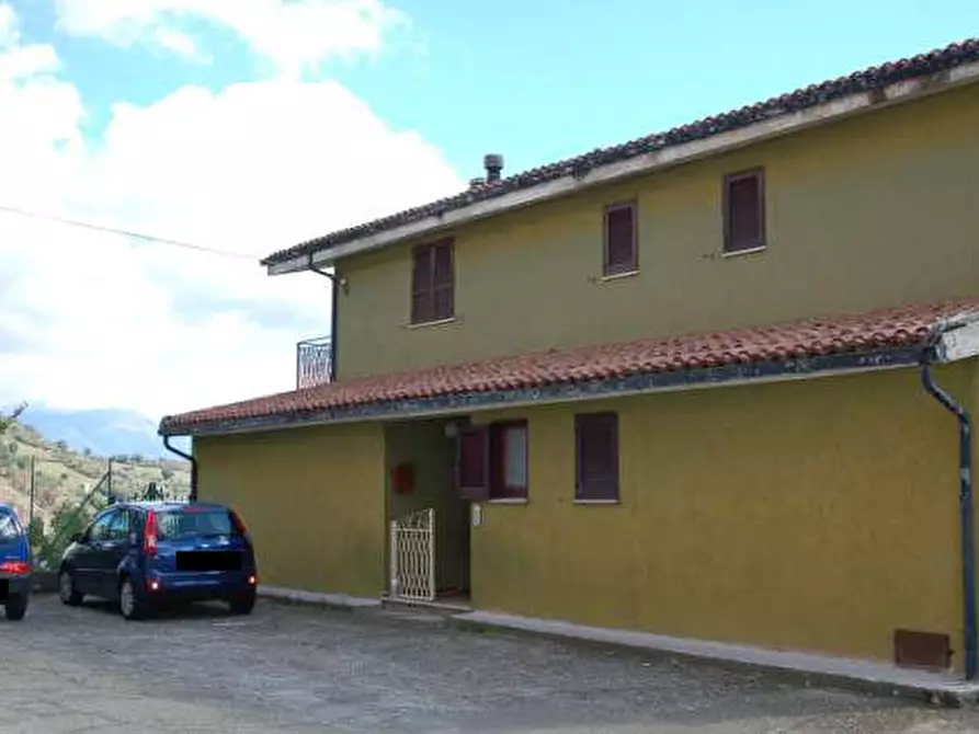 Immagine 12 di Appartamento in vendita  in Vico III - Via Musici 28 - 87010 Lungro (CS) a Lungro