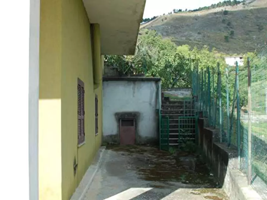 Immagine 17 di Appartamento in vendita  in Vico III - Via Musici 28 - 87010 Lungro (CS) a Lungro