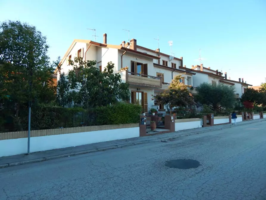 Immagine 1 di Appartamento in vendita  in Via Caduti della Libertà  83 - 61036 Colli al Metauro (PU) a Colli Al Metauro