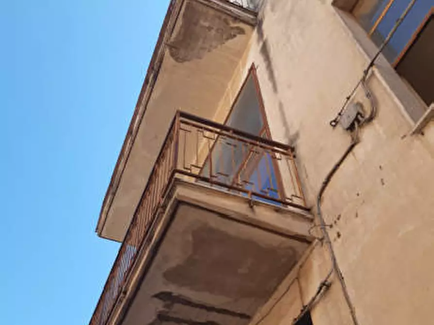 Immagine 1 di Appartamento in vendita  in via Nazario Sauro n 11 - 73043 Copertino (LE) a Copertino