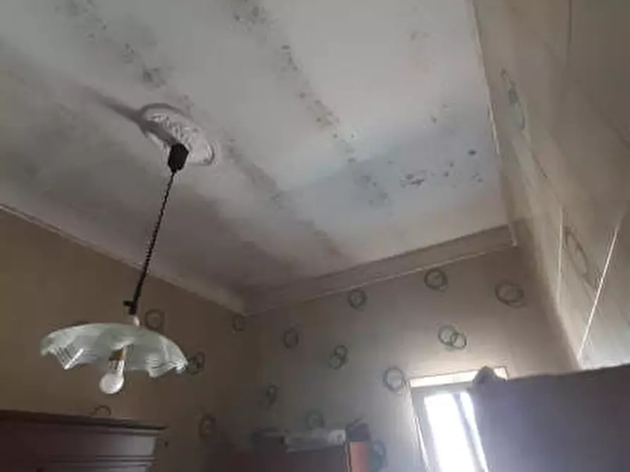 Immagine 6 di Appartamento in vendita  in via Nazario Sauro n 11 - 73043 Copertino (LE) a Copertino