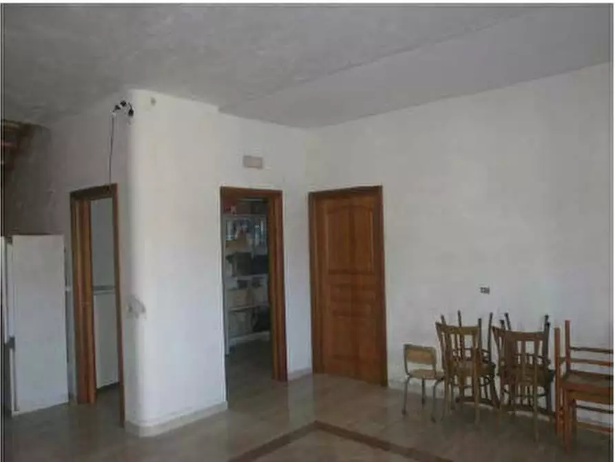 Immagine 10 di Appartamento in vendita  in Via Libertà  15-17  - 83021 Avella (AV) a Avella