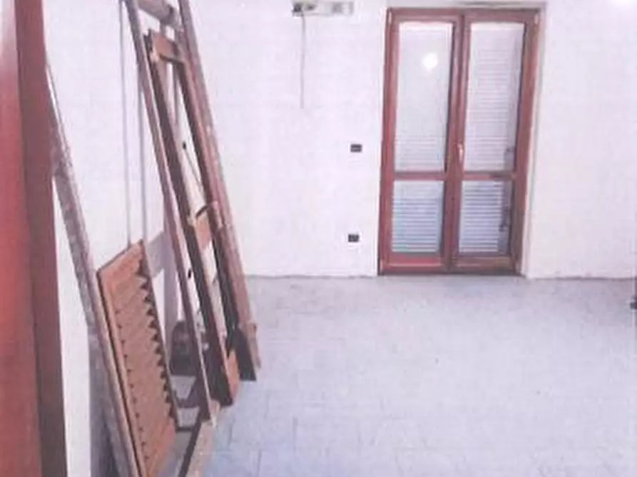 Immagine 11 di Appartamento in vendita  in Via Libertà  15-17  - 83021 Avella (AV) a Avella