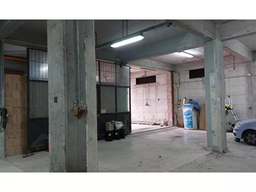 Immagine 16 di Appartamento in vendita  in Via Libertà  15-17  - 83021 Avella (AV) a Avella