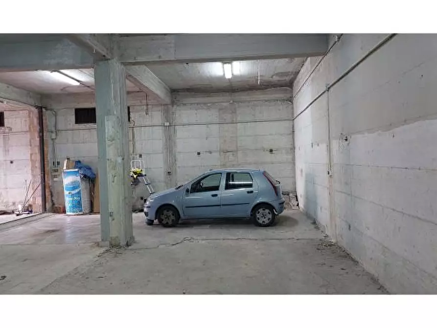 Immagine 17 di Appartamento in vendita  in Via Libertà  15-17  - 83021 Avella (AV) a Avella