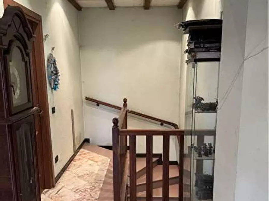 Immagine 11 di Villa in vendita  in Via Monte Santo, 17, 13836 Cossato BI, Italia a Cossato