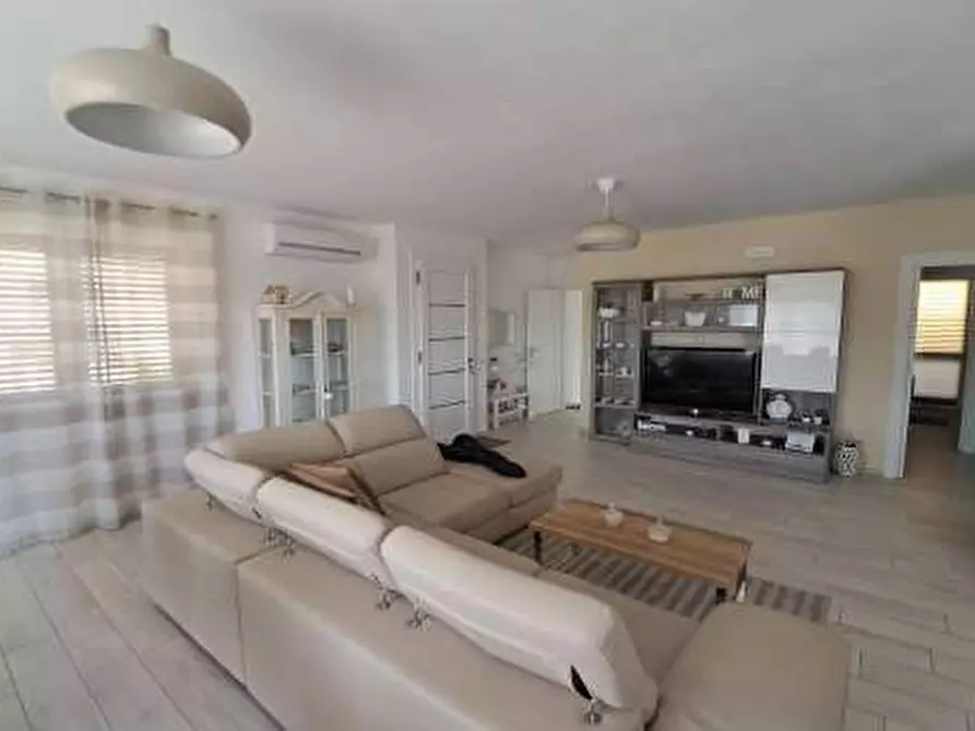 Immagine 6 di Villa in vendita  in via Milano n 13 - 08020 Orotelli (NU) a Orotelli