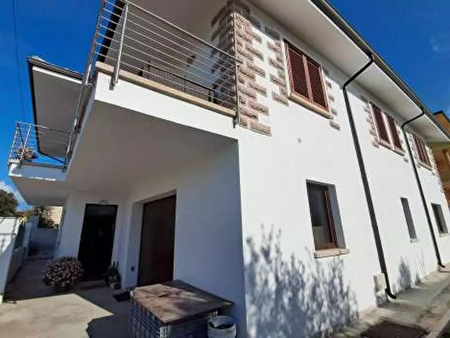 Immagine 15 di Villa in vendita  in via Milano n 13 - 08020 Orotelli (NU) a Orotelli