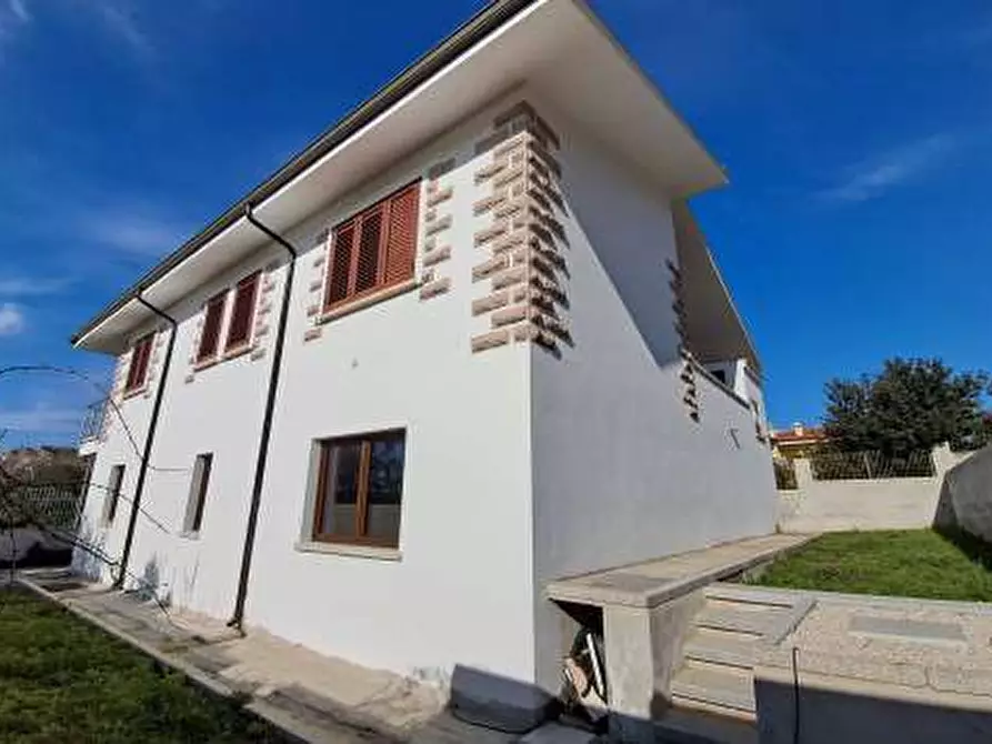 Immagine 16 di Villa in vendita  in via Milano n 13 - 08020 Orotelli (NU) a Orotelli