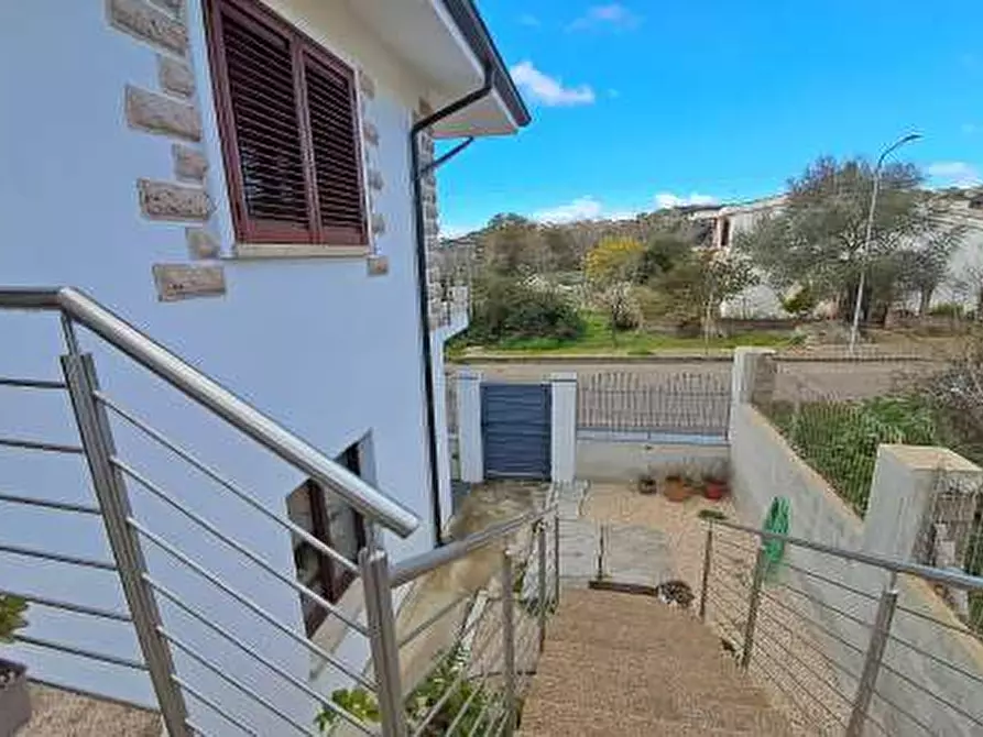 Immagine 18 di Villa in vendita  in via Milano n 13 - 08020 Orotelli (NU) a Orotelli