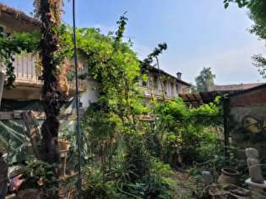 Immagine 3 di Appartamento in vendita  in Via Casoni dé Peri, 28 - Mortara (PV) a Mortara