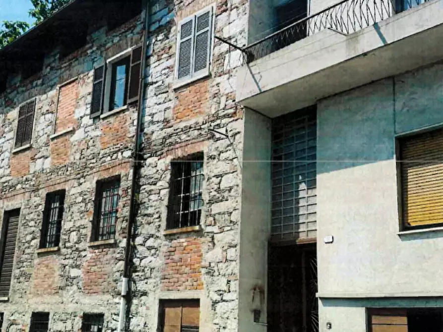 Immagine 11 di Appartamento in vendita  in Via Alzo 7 - 28076 Pogno (NO) a Pogno