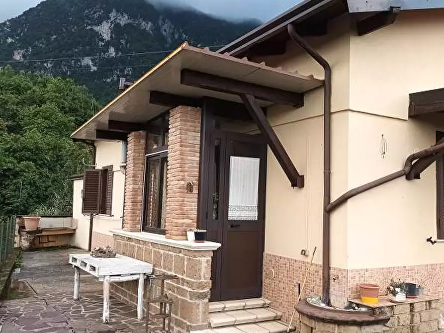 Immagine 17 di Appartamento in vendita  in via querceto n 8 Sant'Angelo a Scala (AV) a Sant'angelo A Scala