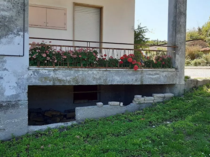 Immagine 15 di Rustico / casale in vendita  in Cda Piana Santi n 87 /A - 63061 Massignano (AP) a Massignano