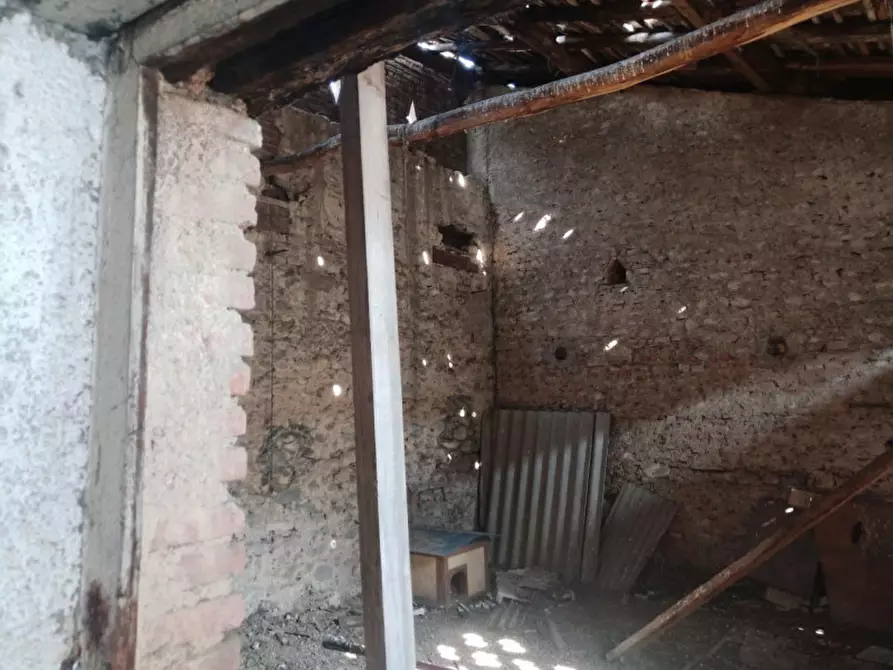 Immagine 10 di Appartamento in vendita  in Via Armando Diaz, 33, 22060 Carugo CO, Italia a Carugo