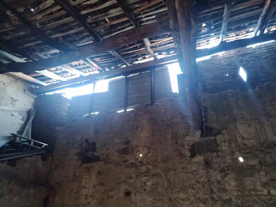 Immagine 11 di Appartamento in vendita  in Via Armando Diaz, 33, 22060 Carugo CO, Italia a Carugo