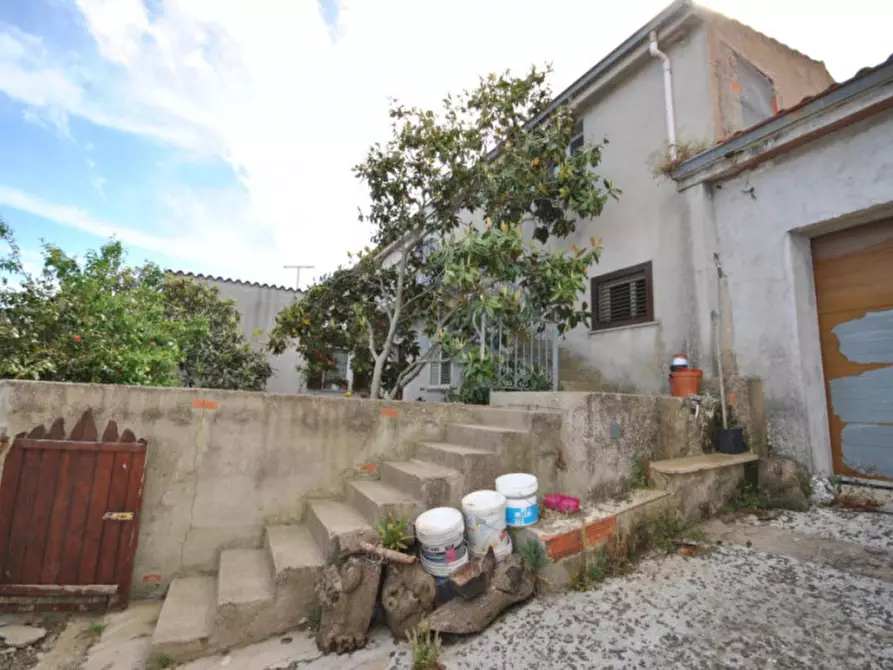 Immagine 2 di Appartamento in vendita  in Via Coghinas 1 - 07025 Luras (SS) a Luras