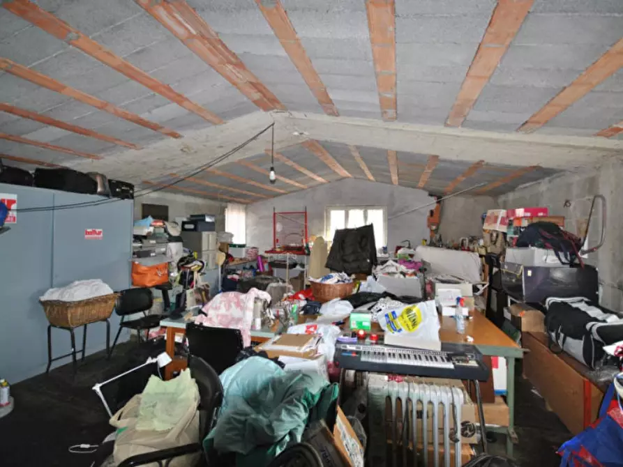 Immagine 10 di Appartamento in vendita  in Via Coghinas 1 - 07025 Luras (SS) a Luras