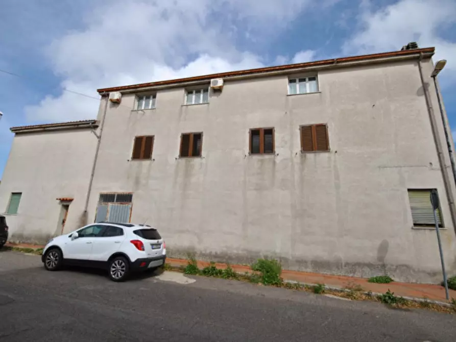 Immagine 14 di Appartamento in vendita  in Via Coghinas 1 - 07025 Luras (SS) a Luras