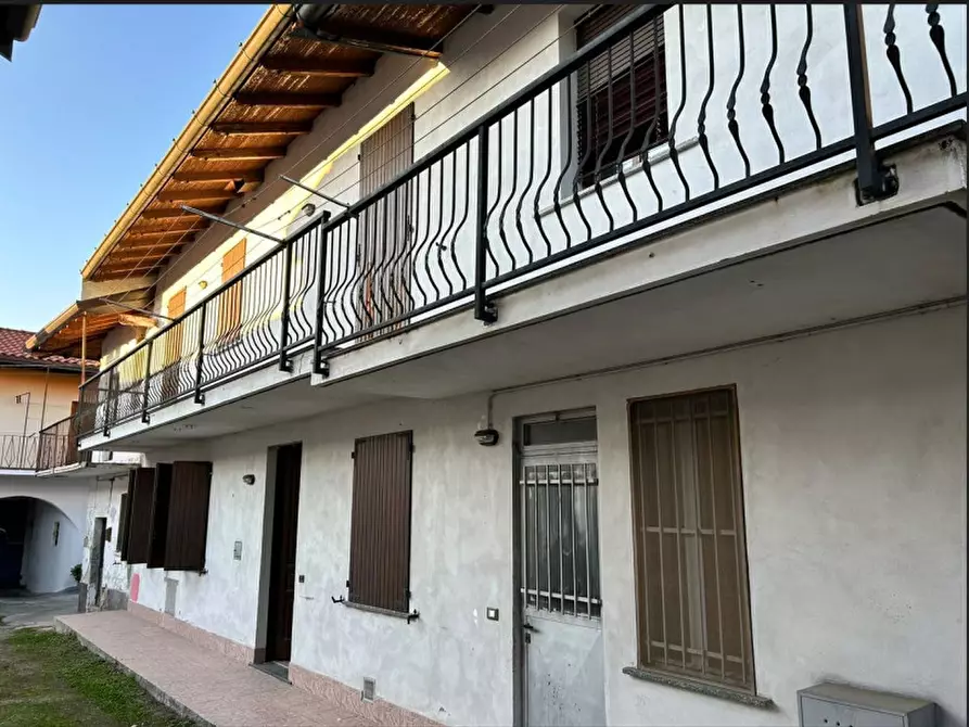 Immagine 5 di Appartamento in vendita  in Frazione Coarezza - Via Narciso Nicola 7 - 21019 Somma Lombardo (VA) a Somma Lombardo